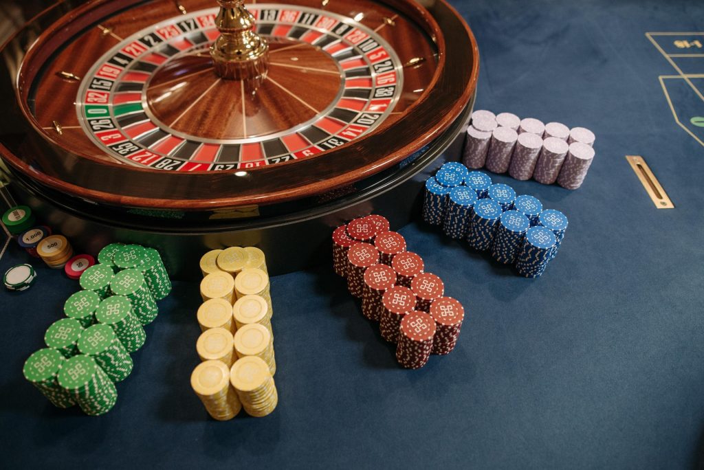 The Ultimate Guide to Casino Etiquette: Do’s and Don’ts